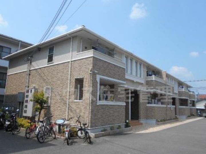 大阪府高槻市永楽町(アパート)の賃貸物件の外観