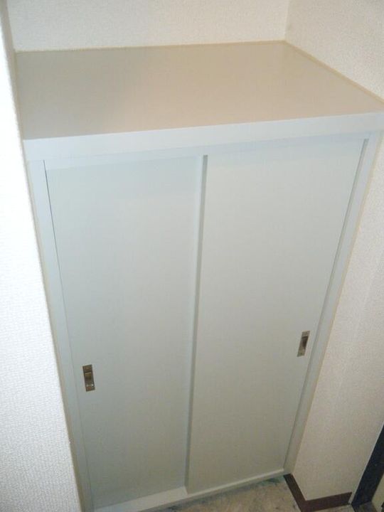 東京都中野区東中野4(マンション)の賃貸物件の玄関