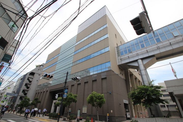 キャッスル大手町の周辺