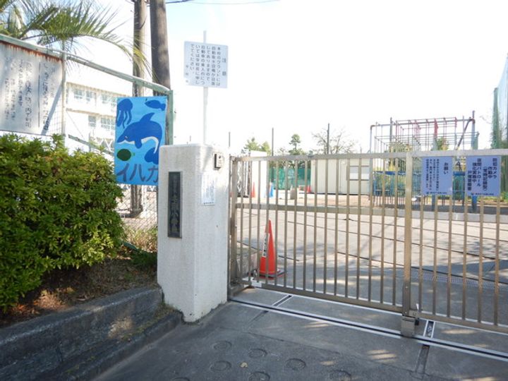 コーポ杉山A棟の周辺