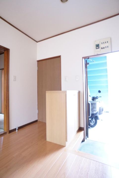 ユートピアなかのの玄関