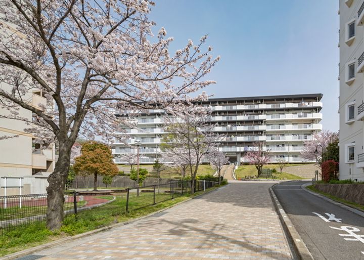 URアーバンラフレ虹ヶ丘南の地図