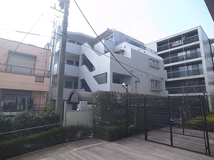 スターハイツ八幡山の外観