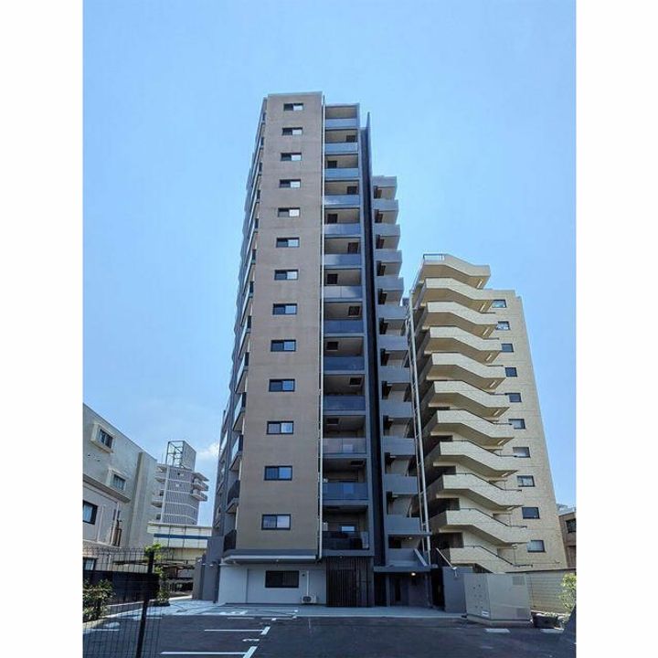 東京都世田谷区上馬2の賃貸マンションの外観