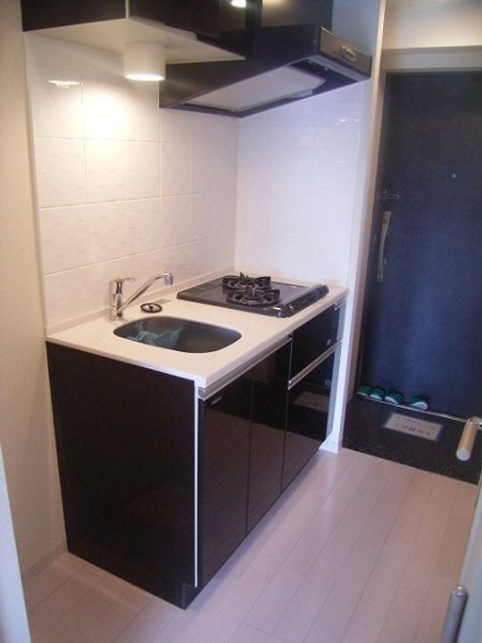 フェニックス目黒弐番館の玄関