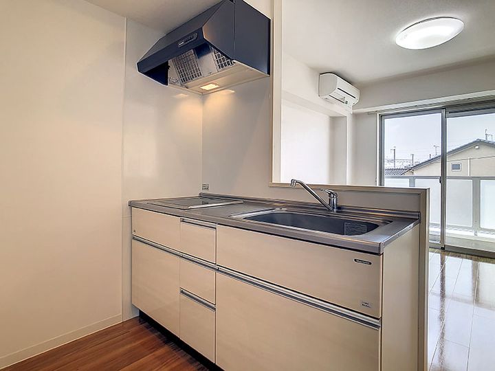 クルエボヌール金沢のキッチン