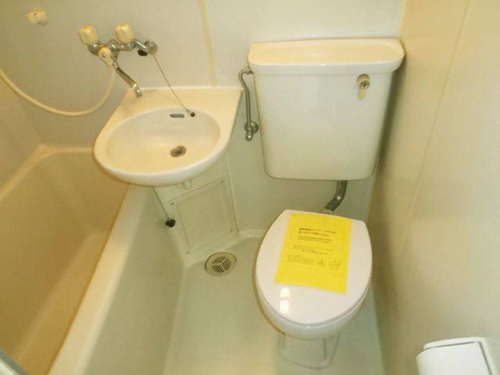 フロムファーストの内装