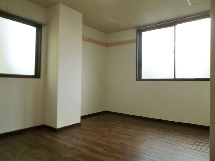 フロムファーストの居間