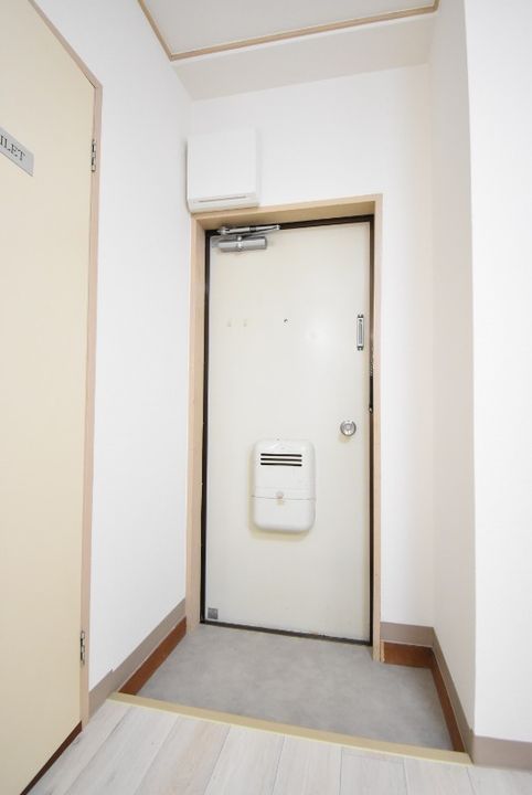 佐多ビルの玄関
