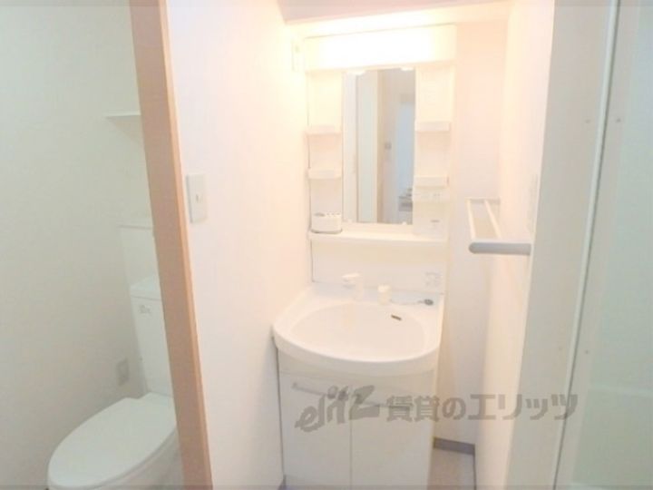 ジュネス四条烏丸の内装