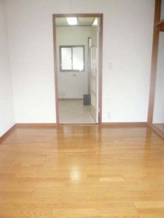 雅15ハイムの居間