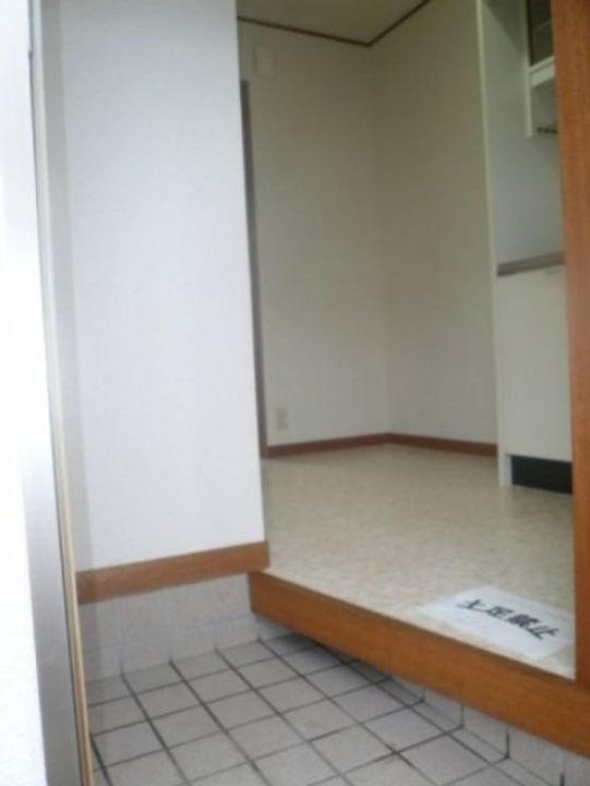 雅15ハイムの玄関