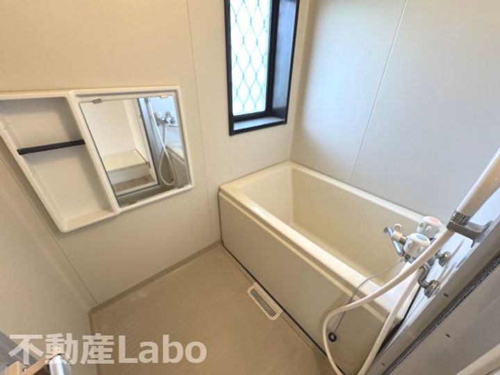 徳島県板野郡松茂町広島字四番越(アパート)の賃貸物件の風呂