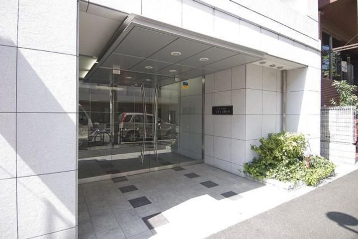 東京都渋谷区本町6(マンション)の賃貸物件の地図