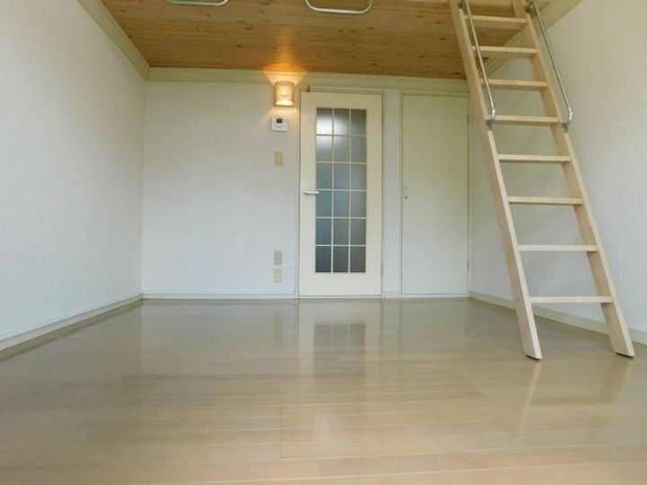 コーポ守恒の居間