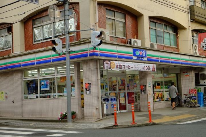 浅井ビルの周辺