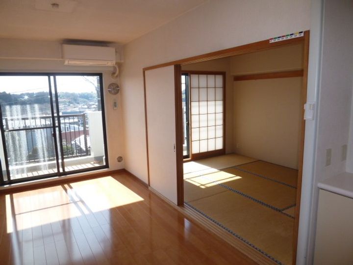 牛久第3グリーンコーポの居間