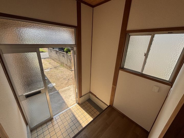 岡山県岡山市中区四御神(一戸建)の賃貸物件の玄関