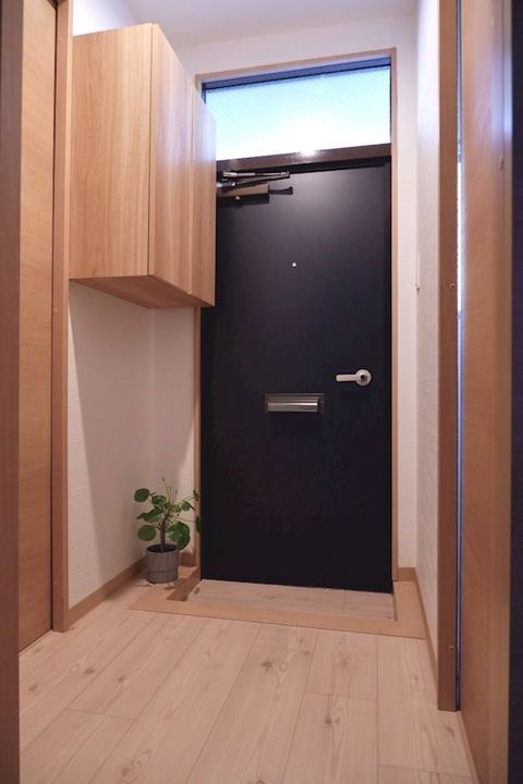 ダイヤハイツの玄関