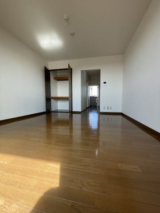 クィーンヒルズ立願寺参番館の内装