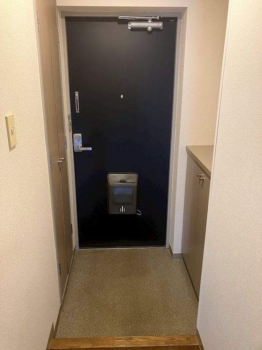 神奈川県横浜市戸塚区原宿2(マンション)の賃貸物件の玄関