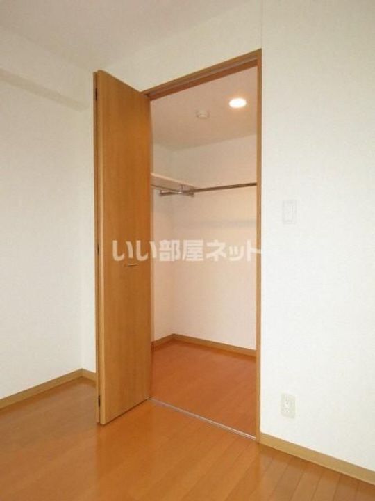 ホーリーフォート南平岸の内装