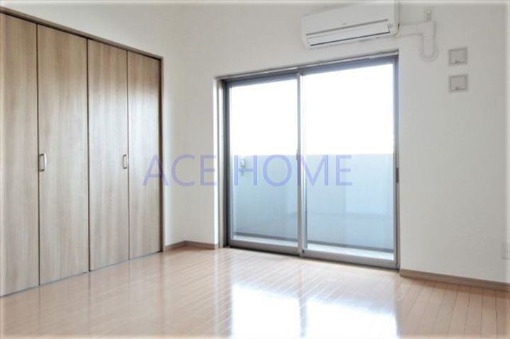 プロスパー緑地公園の居間