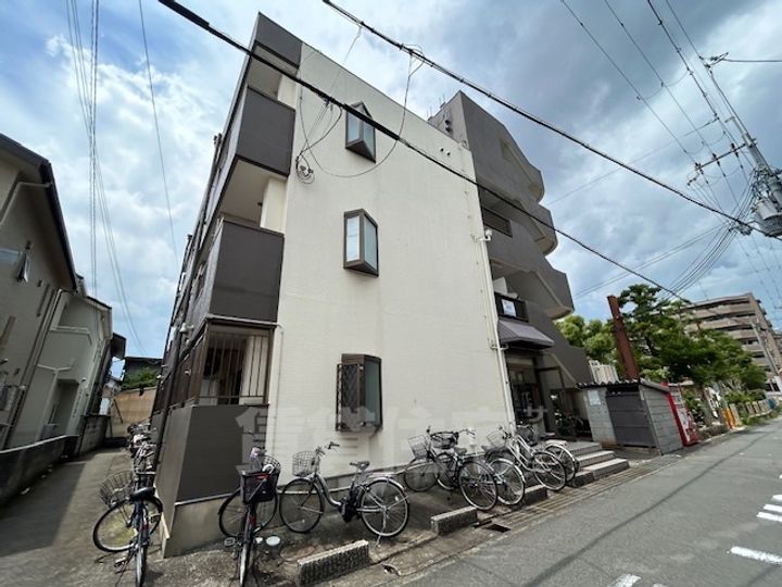 フルブルームの外観