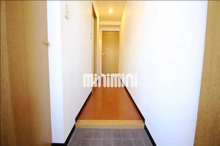 シャンボール石川の玄関