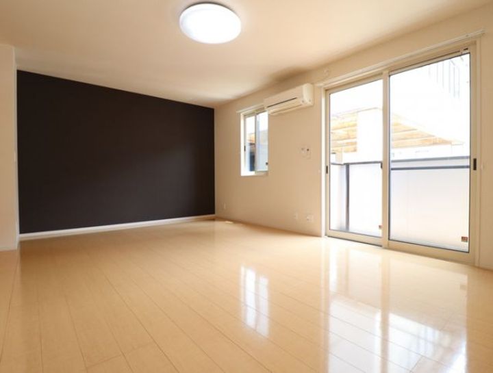 新潟県長岡市寿2(アパート)の賃貸物件の居間