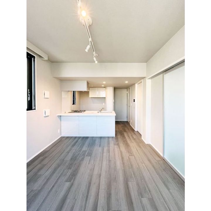 ラ・ペルラ下北沢の居間