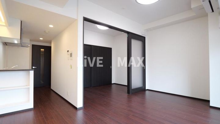 東京都足立区西新井7(マンション)の賃貸物件の居間