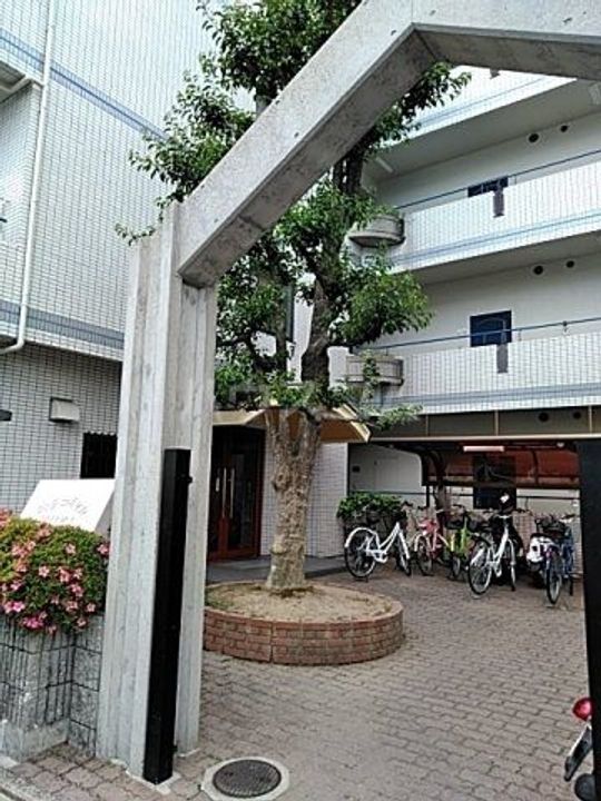 ヴィラロイヤルYUKIの地図