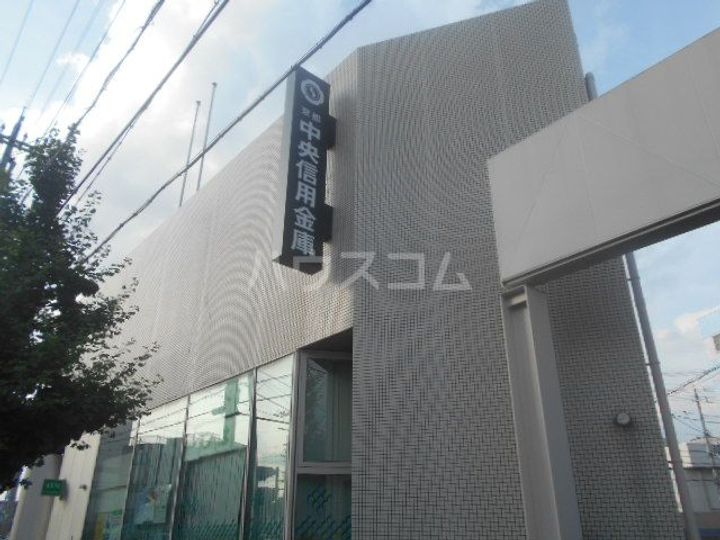 ヴィラロイヤルYUKIの周辺