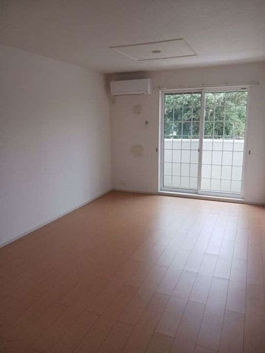 茨城県水戸市緑町3(アパート)の賃貸物件の居間