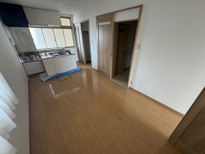 大田ビルの居間