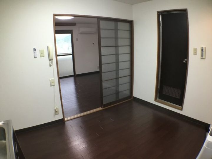 第一柏原マンションの内装