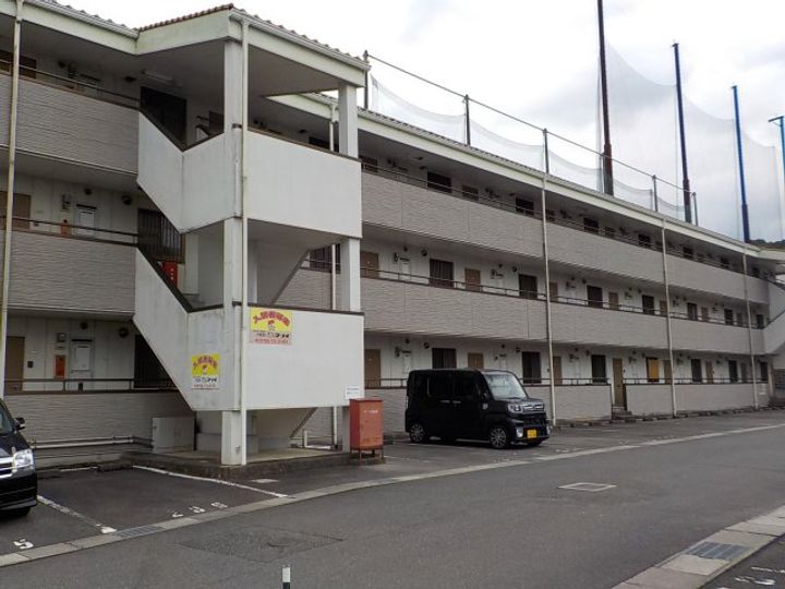 第一柏原マンションの外観