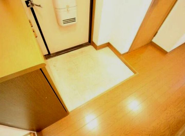 ハイツ藤原IIIの玄関