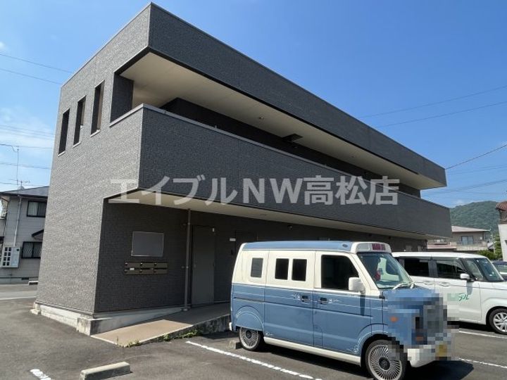 フォブール栗林南Bの外観