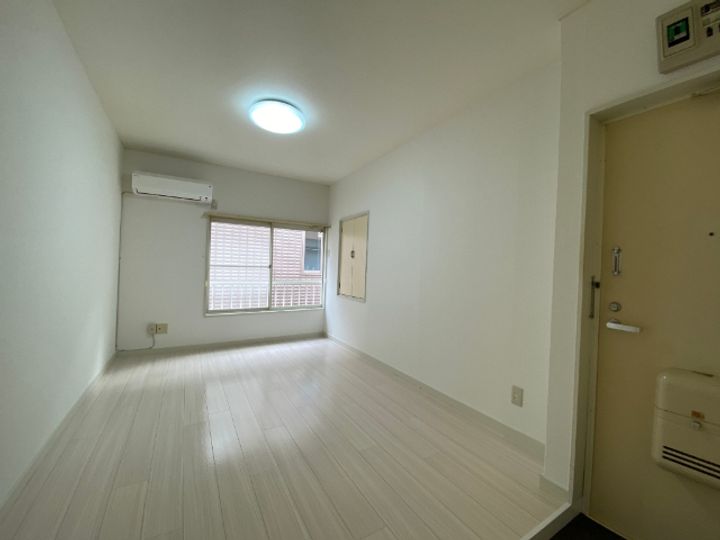 SSハイツ市川の居間