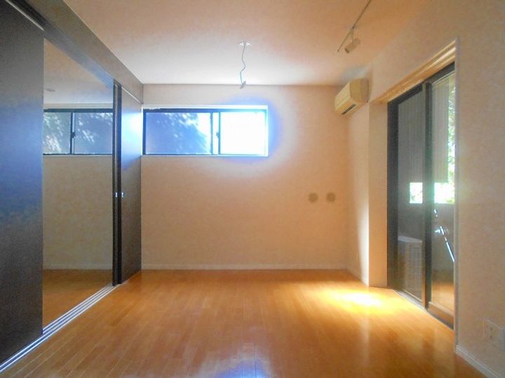 東京都国分寺市光町1(マンション)の賃貸物件の居間