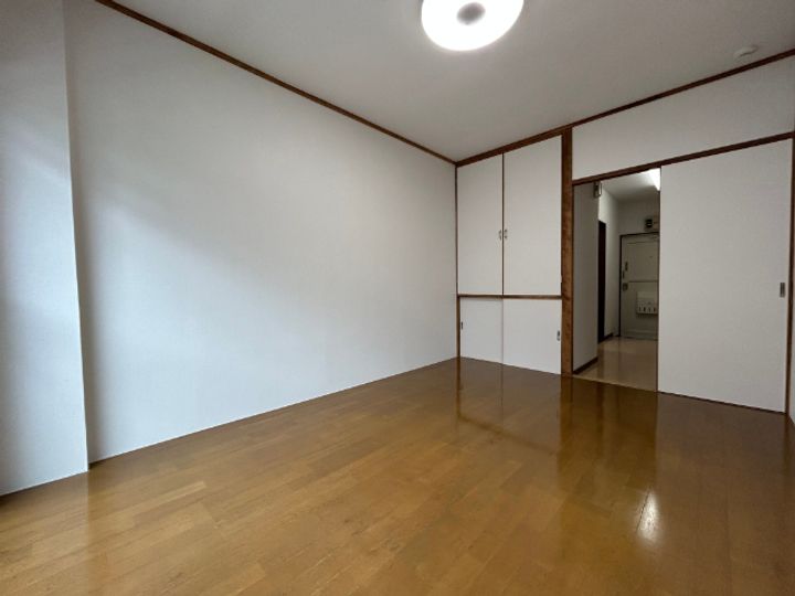 双葉ビルの内装