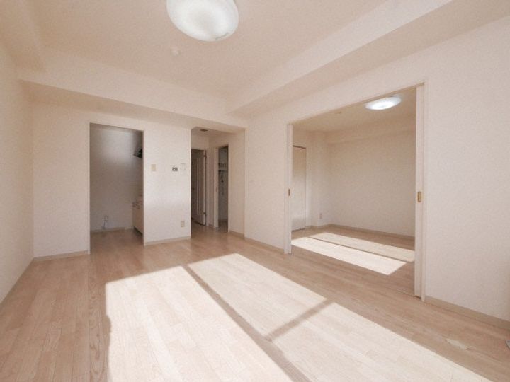 ティアラ資生館の居間