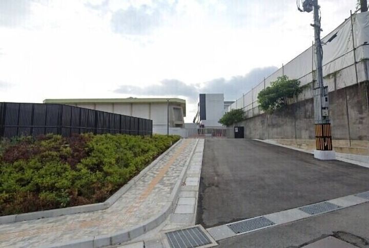 ローレンコートの周辺