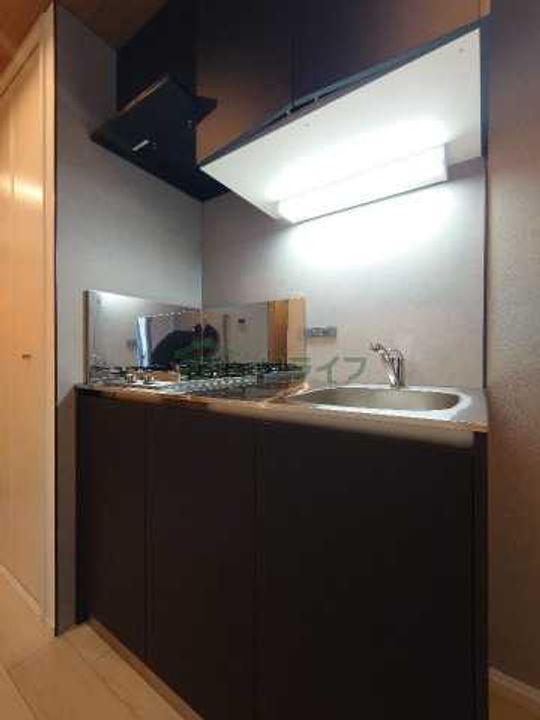 レジディア新川のキッチン