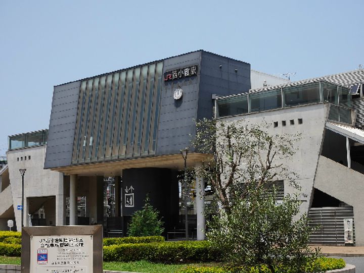 中野ビルの周辺