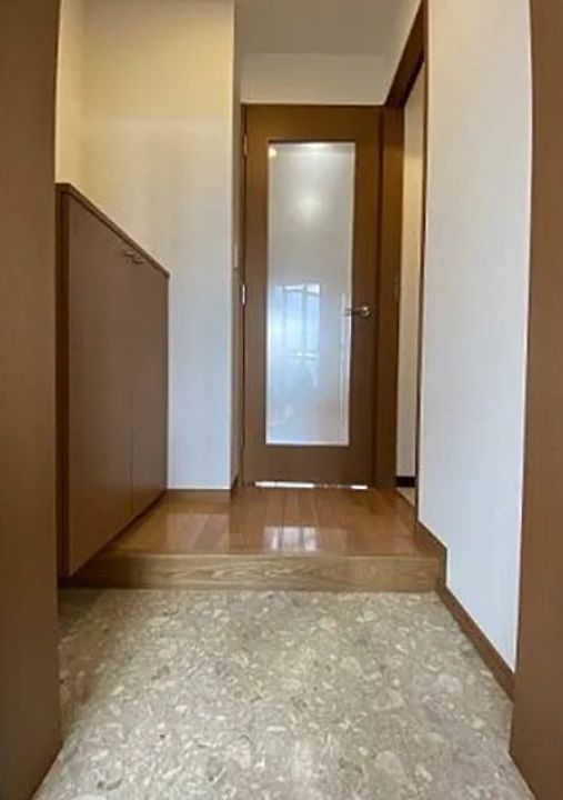 東京都荒川区西日暮里5(マンション)の賃貸物件の玄関