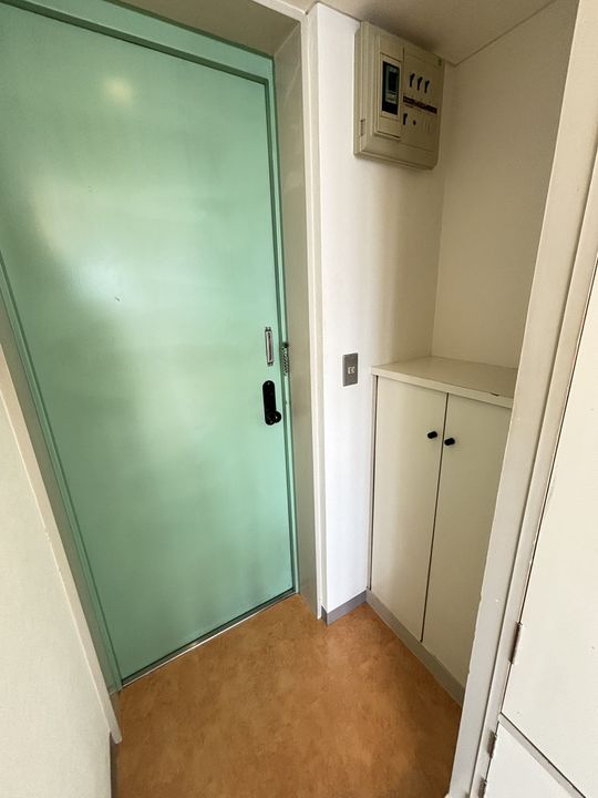 エビサワハウスの玄関