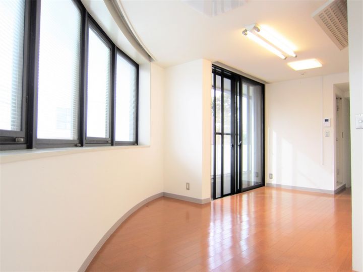 エビサワハウスの居間